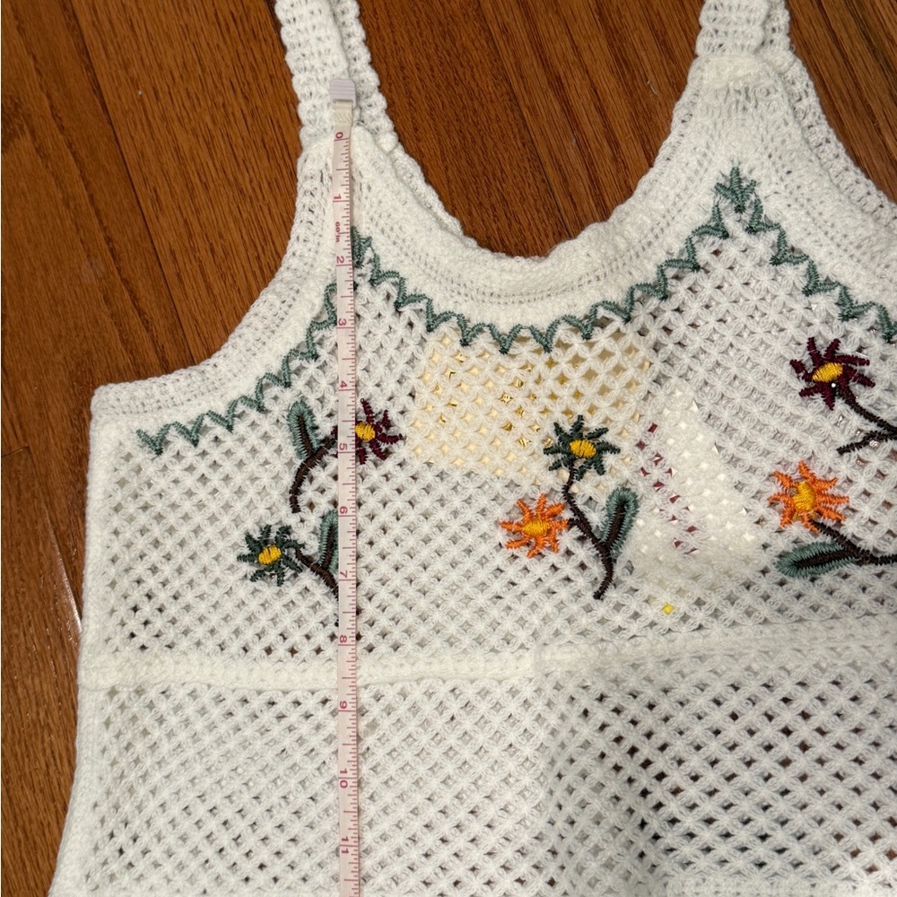 T.J.Maxx White Crocheted Floral Embroidered Tank - Picture 6 of 7